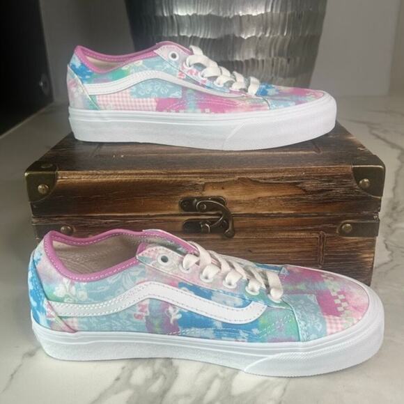 Vans Old Skool Tapered VR3 Sneakers in Light Pink - Picture 8 of 9